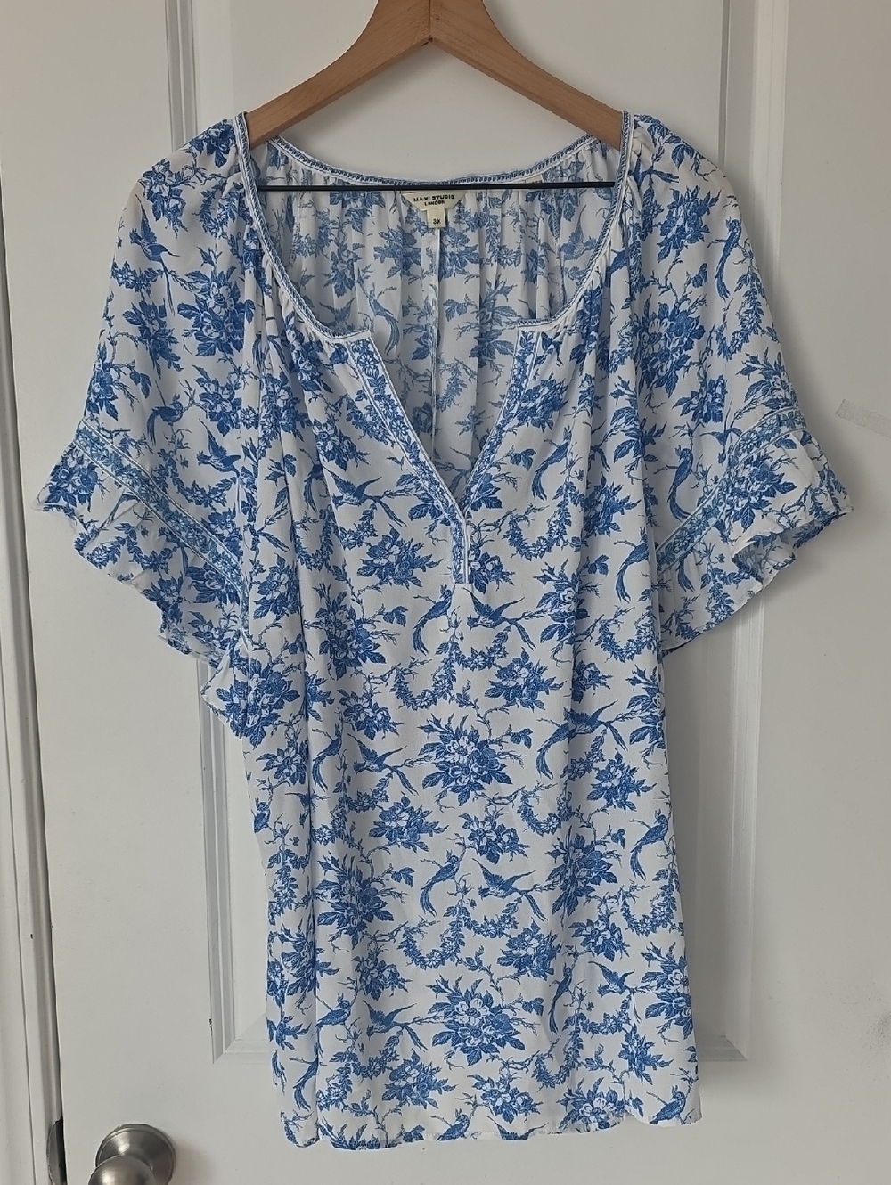 Max Studio London V-Neck Ruffle Sleeve Blouse Size 3X